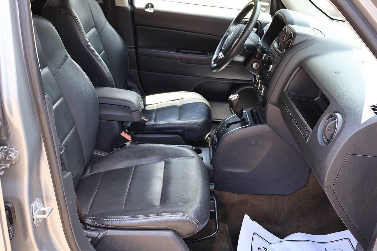 Used 2016 Jeep Patriot High Altitude FWD image 20