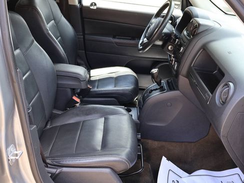 Used 2016 Jeep Patriot High Altitude FWD image 20
