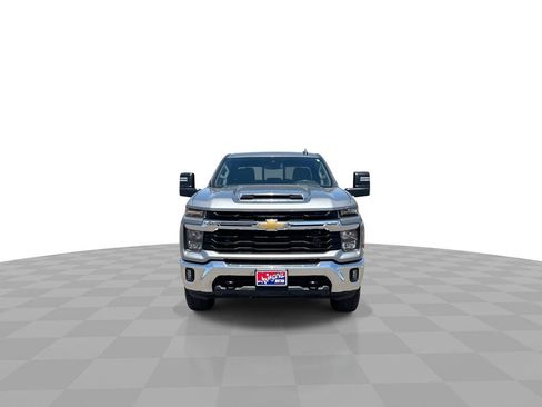 Used 2025 Chevrolet Silverado 3500 LT image 3