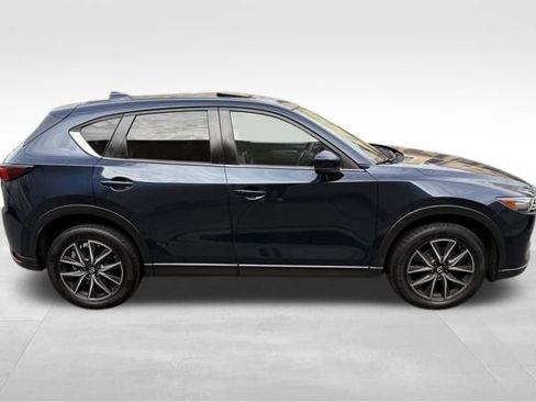 Used 2018 MAZDA CX-5 Touring w/ Preferred Equipment Package image 4