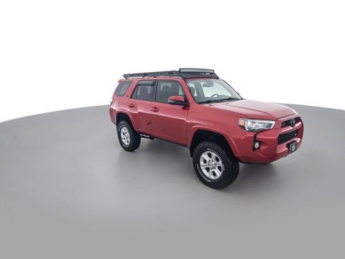 Used 2016 Toyota 4Runner SR5 Premium image 3