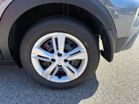 New 2025 Nissan Kicks Play S image 12