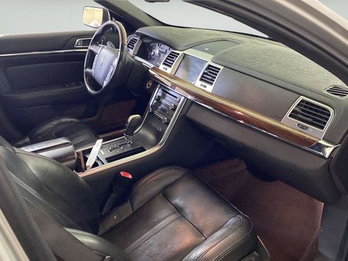 Used 2009 Lincoln MKS AWD image 30