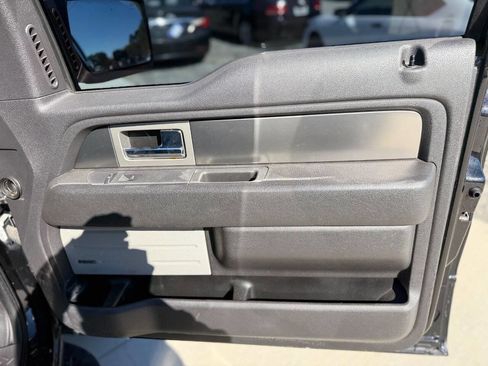 Used 2013 Ford F150 Raptor w/ Luxury Equipment Group image 37