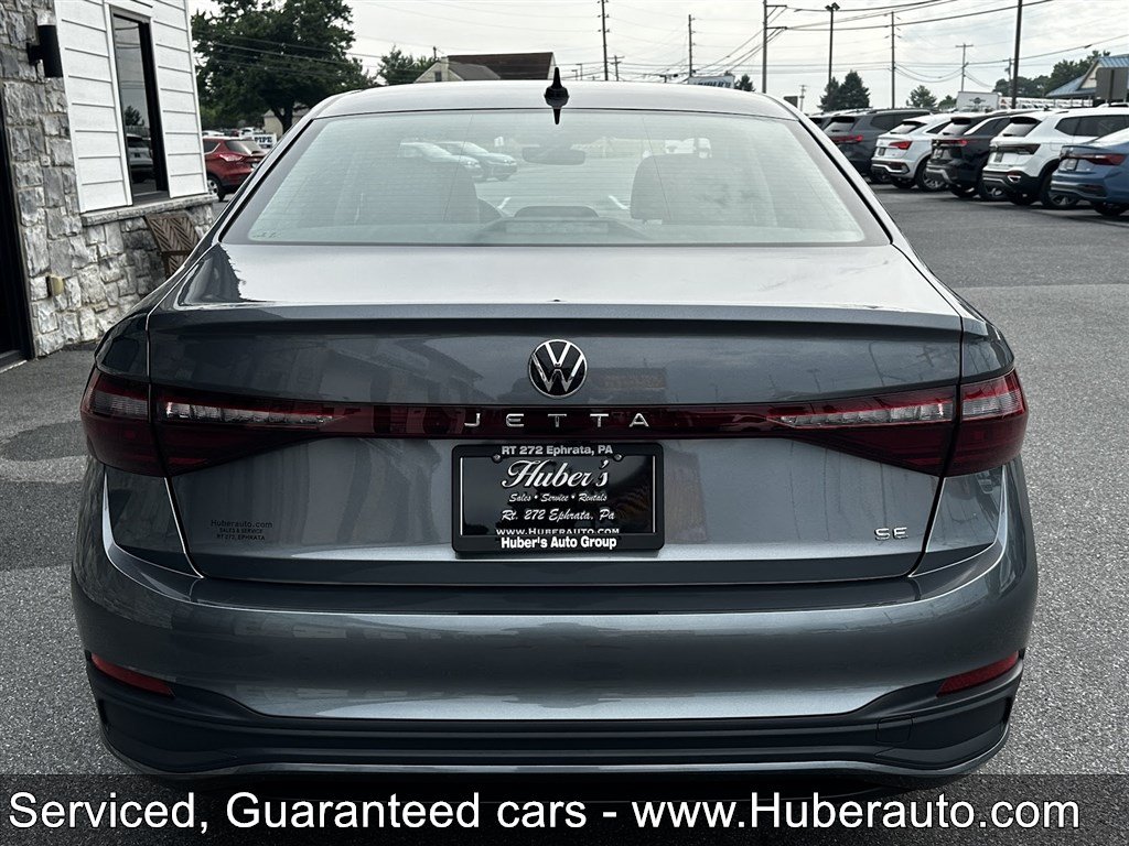 Used 2026 Volkswagen Jetta SE FWD image 7