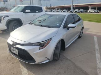 Used 2021 Toyota Corolla LE FWD video 1