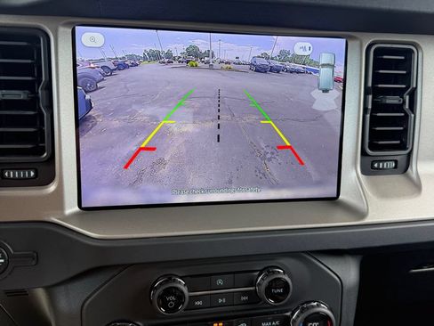 Used 2025 Ford Bronco Outer Banks AWD/4WD image 19