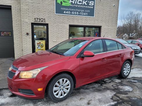 Used 2011 Chevrolet Cruze LT image 1