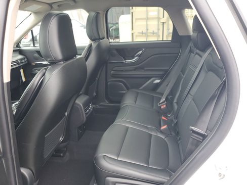 New 2026 Lincoln Corsair Premiere image 25