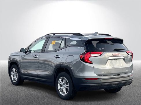 Certified 2023 GMC Terrain SLE w/ Driver Convenience Package image 4