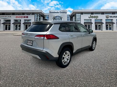 Used 2022 Toyota Corolla Cross L FWD image 8