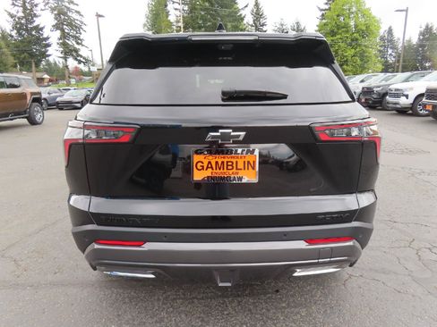 Used 2025 Chevrolet Equinox ACTIV w/ Safety and Technology Package AWD/4WD image 7