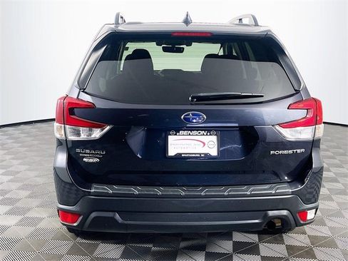 Used 2019 Subaru Forester Premium w/ All-Weather Package image 8