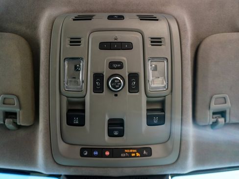 Used 2021 Cadillac Escalade Sport Platinum image 29