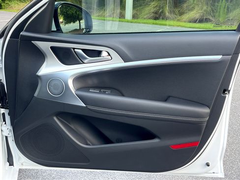 New 2026 Genesis G70 2.5T Prestige image 17