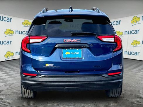 Used 2022 GMC Terrain SLE w/ Driver Convenience Package image 5