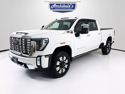 Used 2024 GMC Sierra 3500 Denali w/ Denali Reserve Package image 3