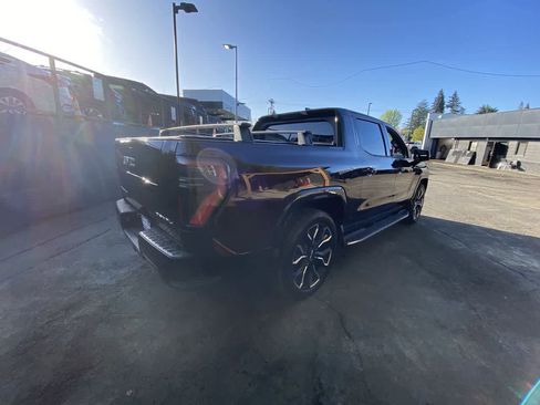 Used 2025 GMC Sierra EV Denali AWD/4WD image 6