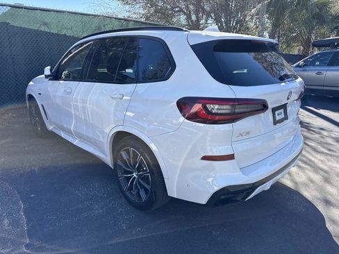 Used 2022 BMW X5 xDrive45e w/ M Sport Package image 3