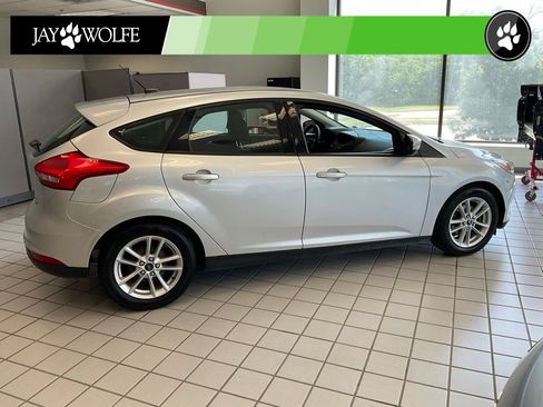 Used 2015 Ford Focus SE FWD image 6