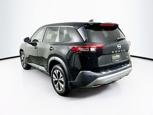 Used 2023 Nissan Rogue SV image 5