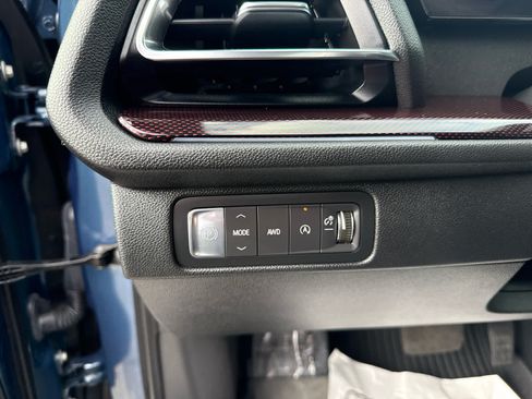 Used 2025 Chevrolet Traverse Z71 w/ Enhanced Driving Package AWD/4WD image 20
