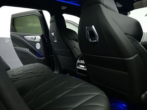Used 2025 BMW XM image 79