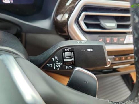 Used 2025 BMW X4 xDrive30i AWD/4WD image 43