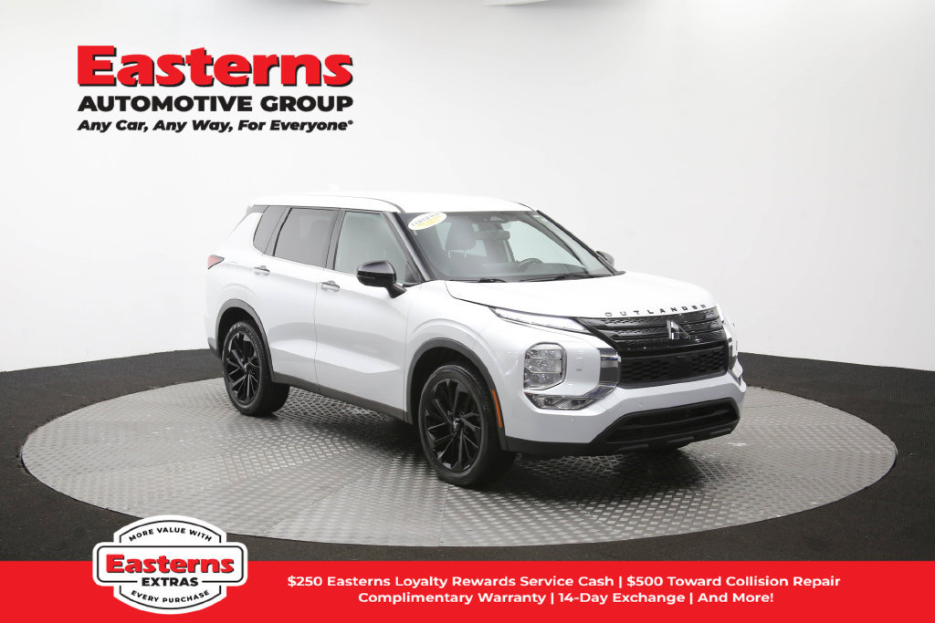 Used 2023 Mitsubishi Outlander SE Black Edition AWD/4WD image 51