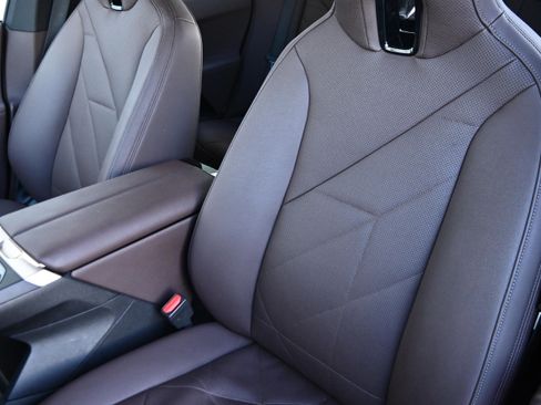 Certified 2025 BMW iX xDrive50 image 10