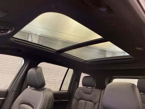 New 2025 Jeep Grand Cherokee Limited AWD/4WD image 14