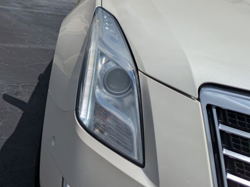 Used 2014 Cadillac XTS Luxury w/ Driver Awareness Package FWD image 9