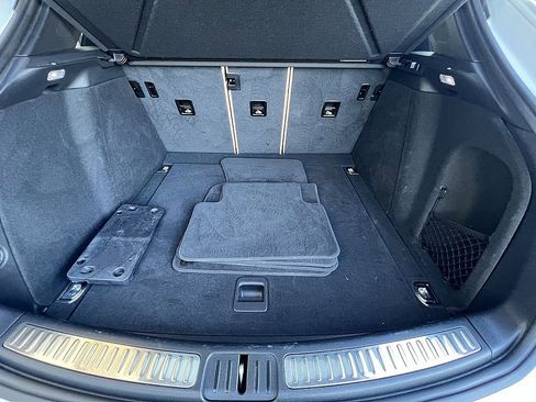 Used 2022 Porsche Macan image 23