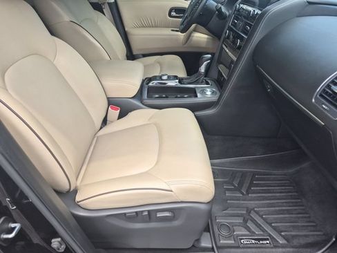 Used 2022 Nissan Armada SV w/ SV Appearance Package RWD image 27