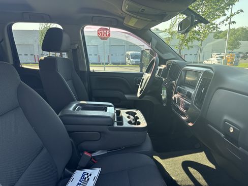Used 2018 Chevrolet Silverado 2500 LT w/ LT Plus Package AWD/4WD image 33