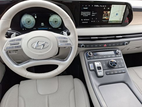 Used 2024 Hyundai Palisade Limited image 12