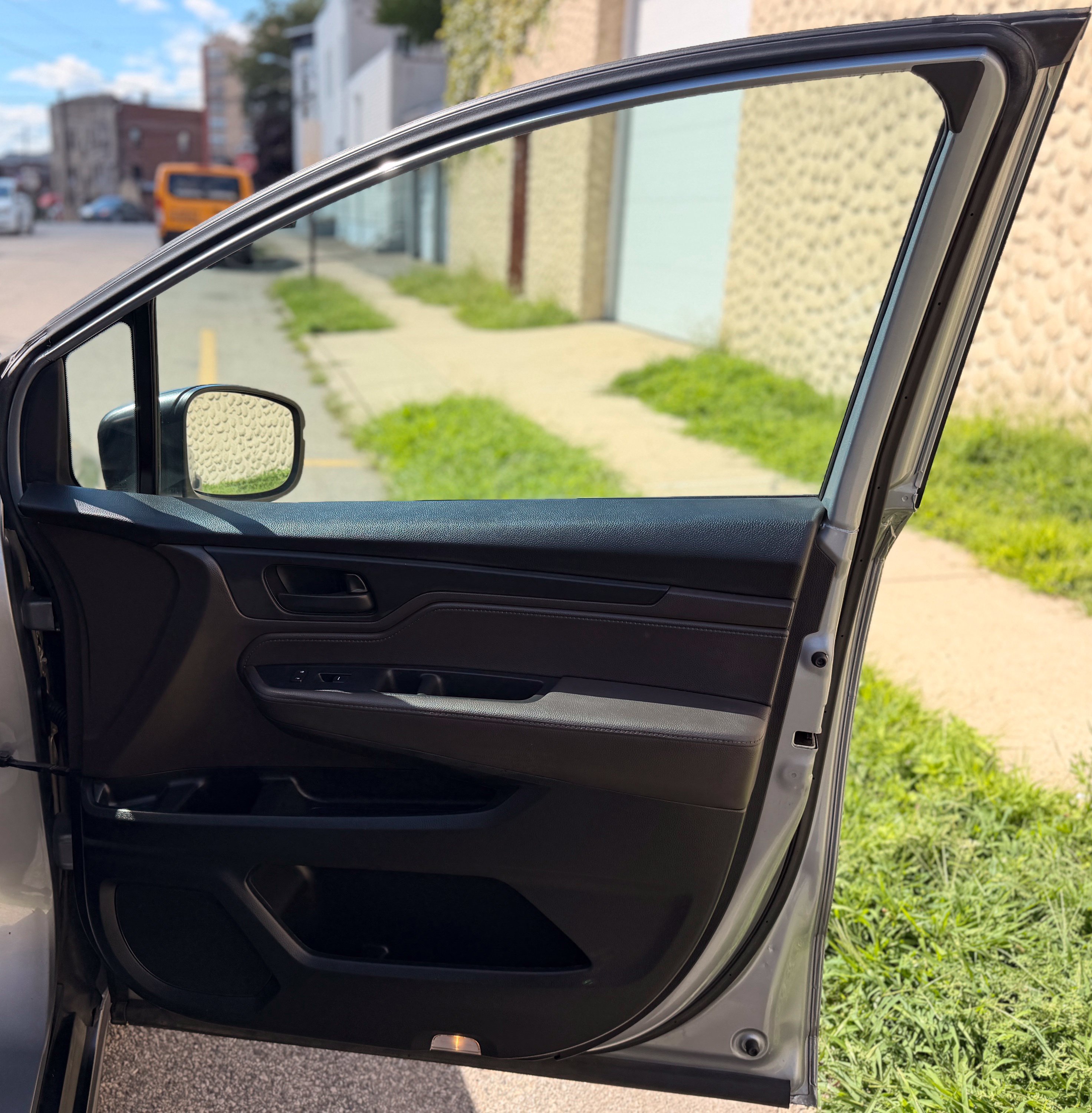 Used 2019 Honda Odyssey LX image 24