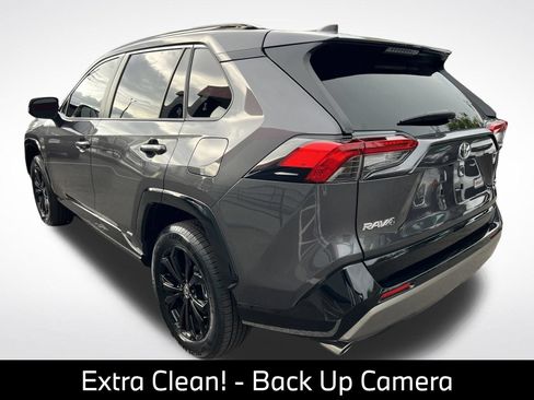Used 2025 Toyota RAV4 SE AWD/4WD image 5