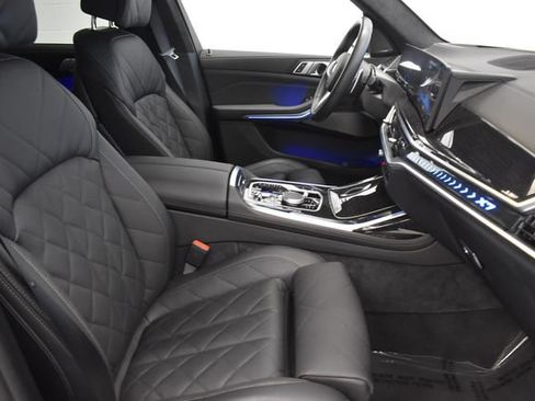 Used 2026 BMW X7 xDrive40i AWD/4WD image 19