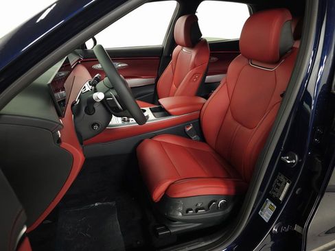 New 2026 Genesis GV70 2.5T Sport Prestige AWD/4WD image 12