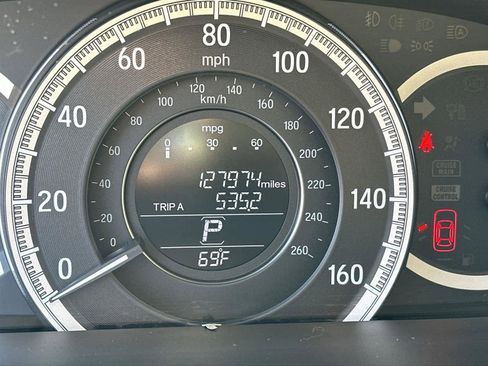 Used 2017 Honda Accord LX image 18