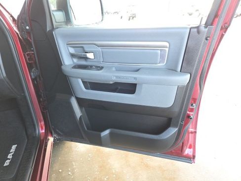 Used 2018 RAM 1500 Big Horn image 43