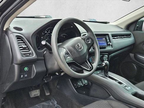 Used 2016 Honda HR-V LX image 9