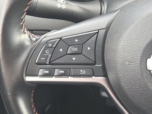 Used 2025 Nissan Sentra SR FWD image 32