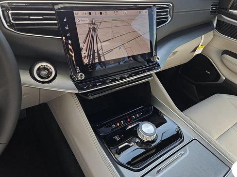 New 2026 Jeep Grand Wagoneer Limited AWD/4WD image 18