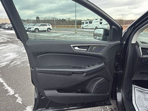 Used 2023 Ford Edge SEL image 25