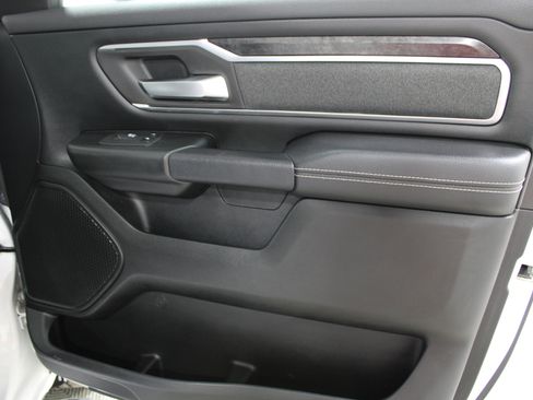 Used 2019 RAM 1500 Big Horn AWD/4WD image 23