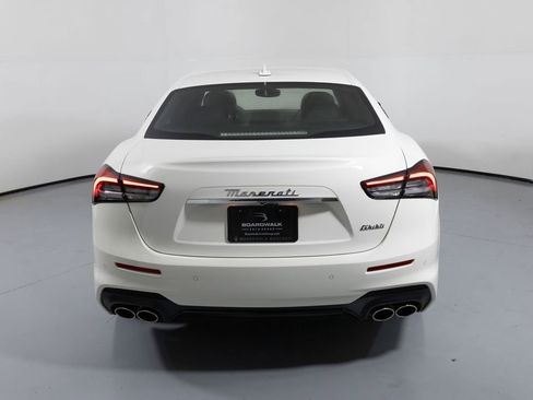 Used 2023 Maserati Ghibli Modena RWD image 12