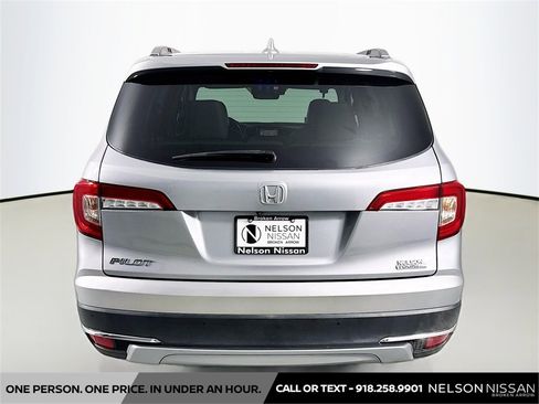 Used 2021 Honda Pilot Touring image 6