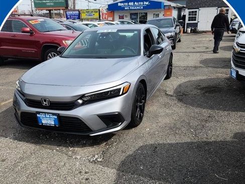 Used 2023 Honda Civic Sport image 1